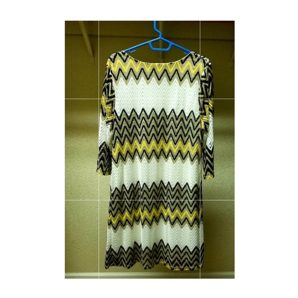 Tacera Chevron Midi Dress Yellow Black White Bold Pattern - Picture 4 of 6